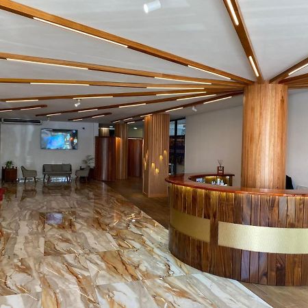 Murex Plaza Hotel & Suites Monrovia Zewnętrze zdjęcie