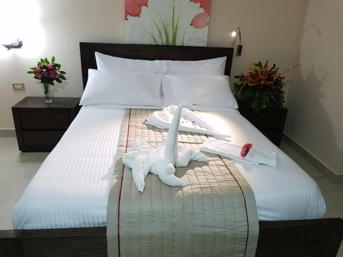 Murex Plaza Hotel & Suites Monrovia Zewnętrze zdjęcie