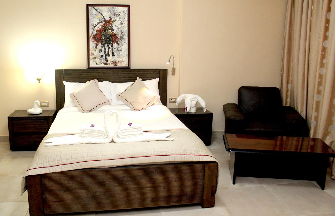 Murex Plaza Hotel & Suites Monrovia Zewnętrze zdjęcie