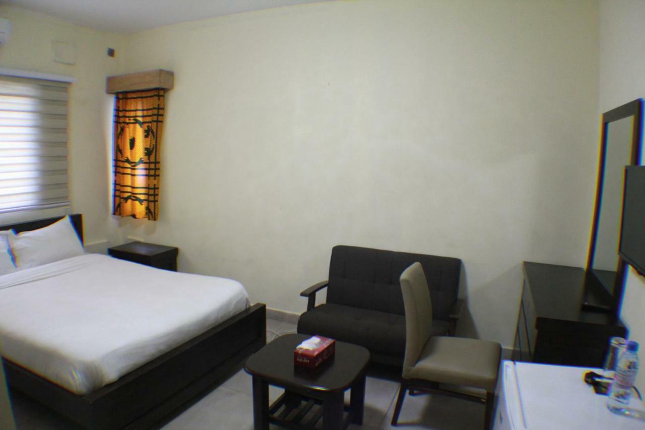 Murex Plaza Hotel & Suites Monrovia Zewnętrze zdjęcie